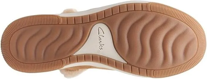 Clarks Women's Breeze Fur Ankle Boot, Tan